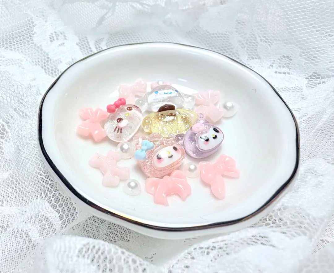 Thumbnail of Sanrio-style resin parts set: Hello Kitty/My Melody/Cinnamoroll deco materials