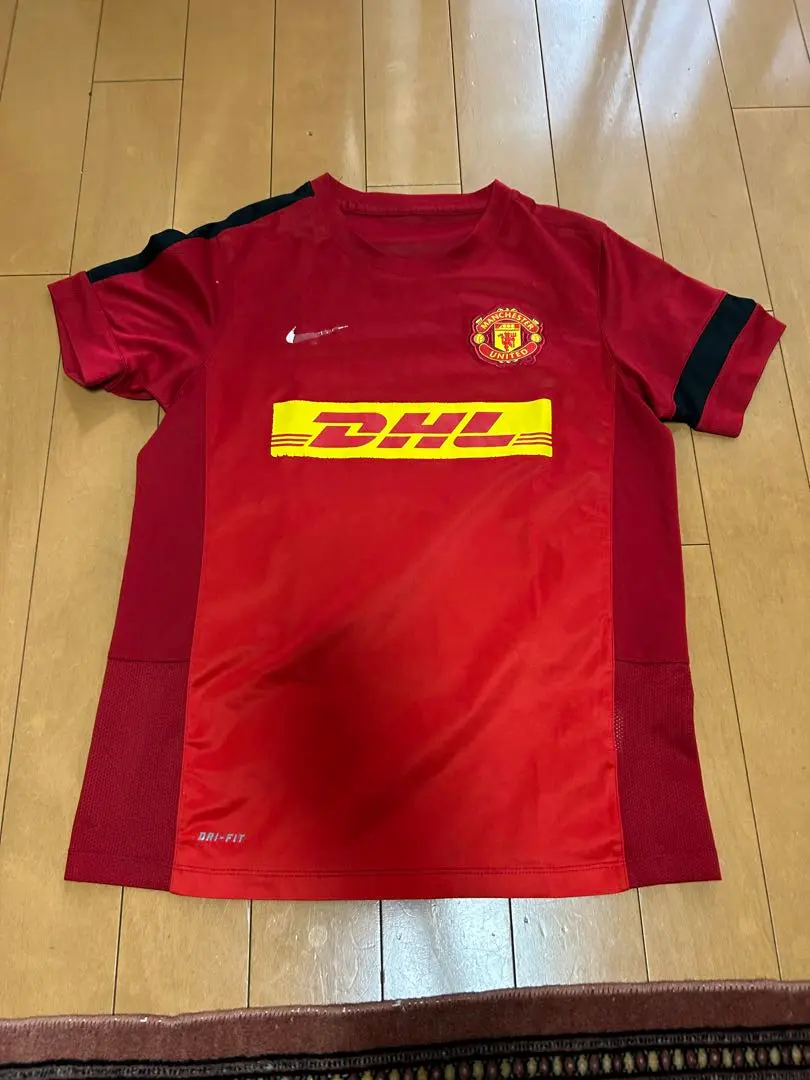 ナイキ マンチェスターユナイテッド DHL トレーニングシャツ XL 新品未使用 2025年最新】dhl マンチェスターユナイテッドの人気アイテム