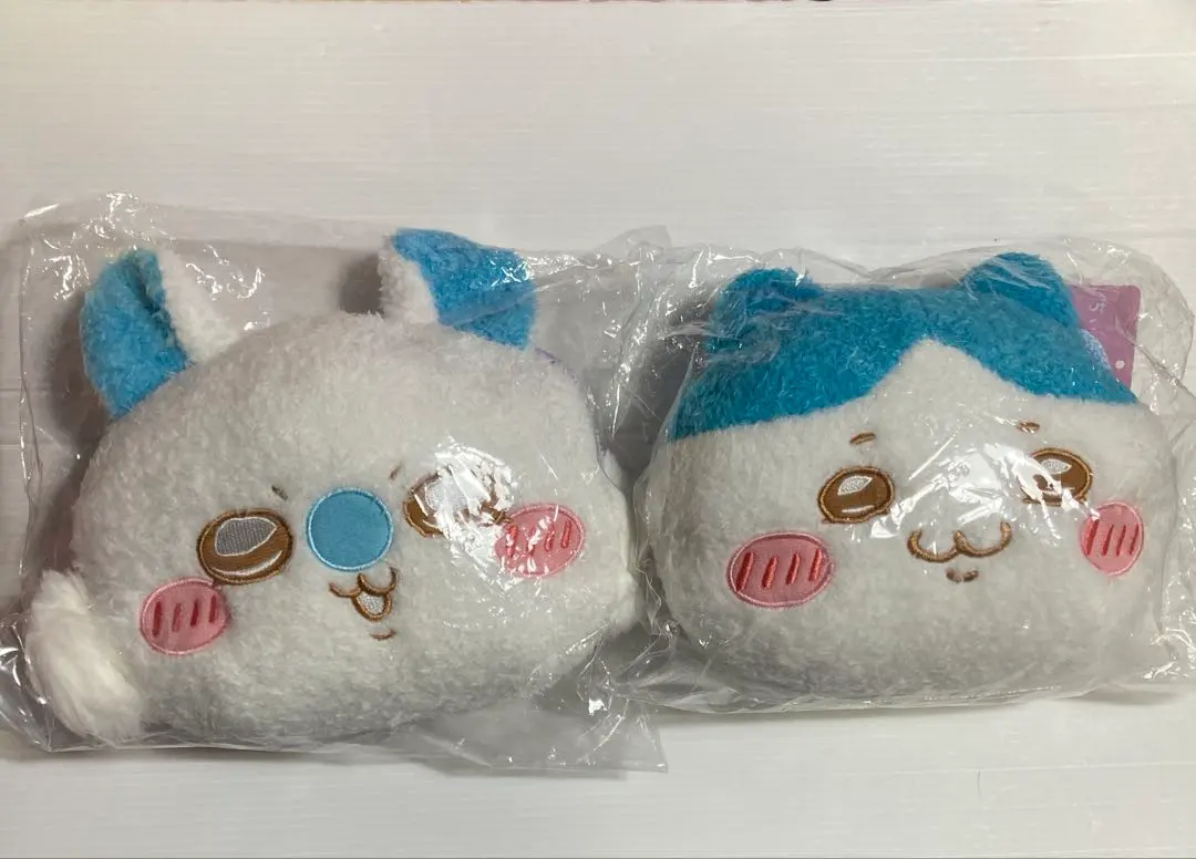 Thumbnail of Chiikawa Fluffy Face Pouch (2 types)