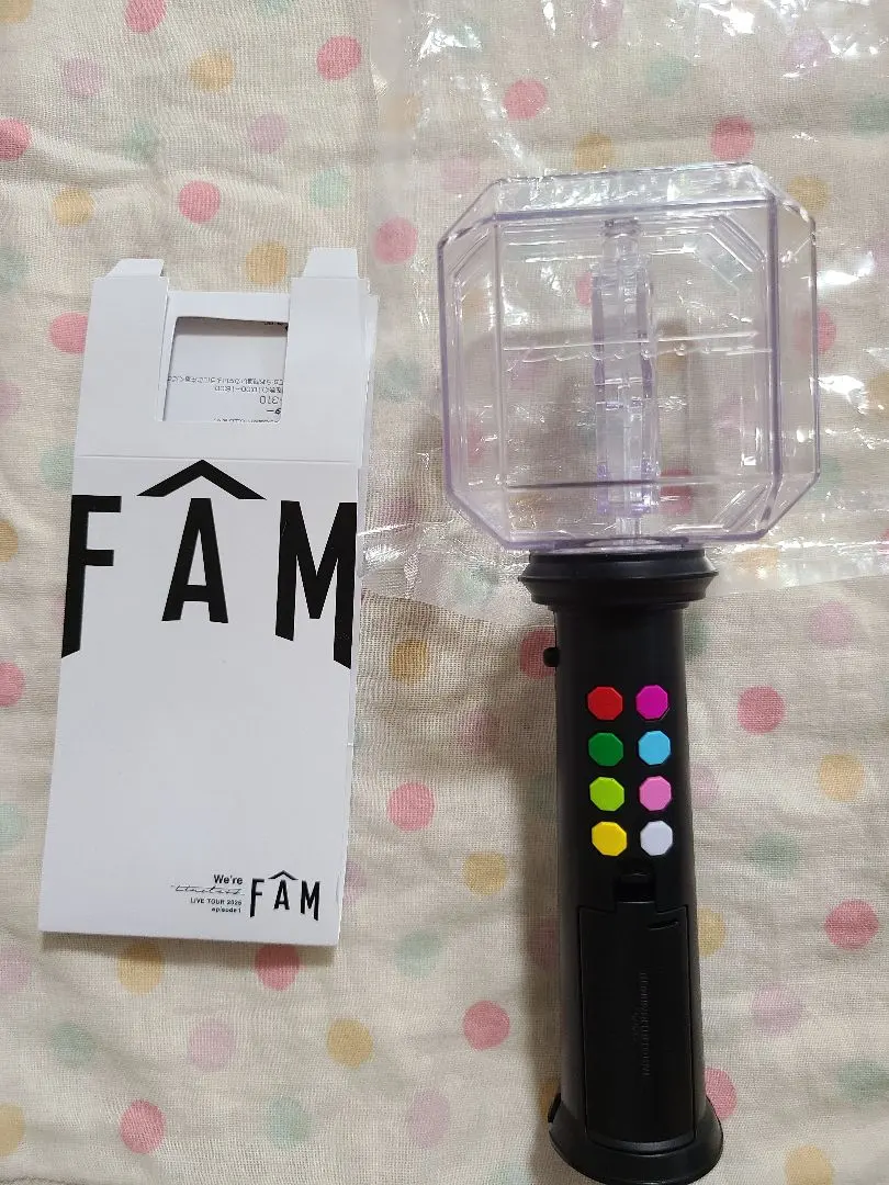 【新品未開封】 FAM ペンライト&アクリルスタンド セット 2025年最新】FaM その他の人気アイテム - メルカリ