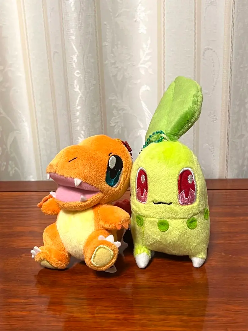 ポケセン ヒトカゲ 連れ歩きぬいぐるみ マスコット - メルカリ