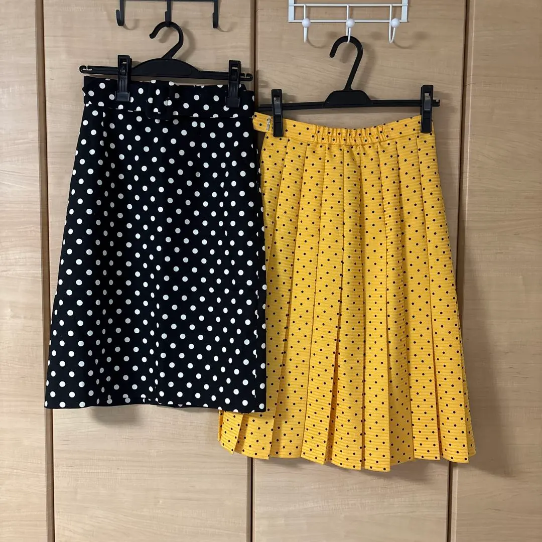 Thumbnail of To b. by agnes b. Dot Pattern Tight Skirt Retro Vintage