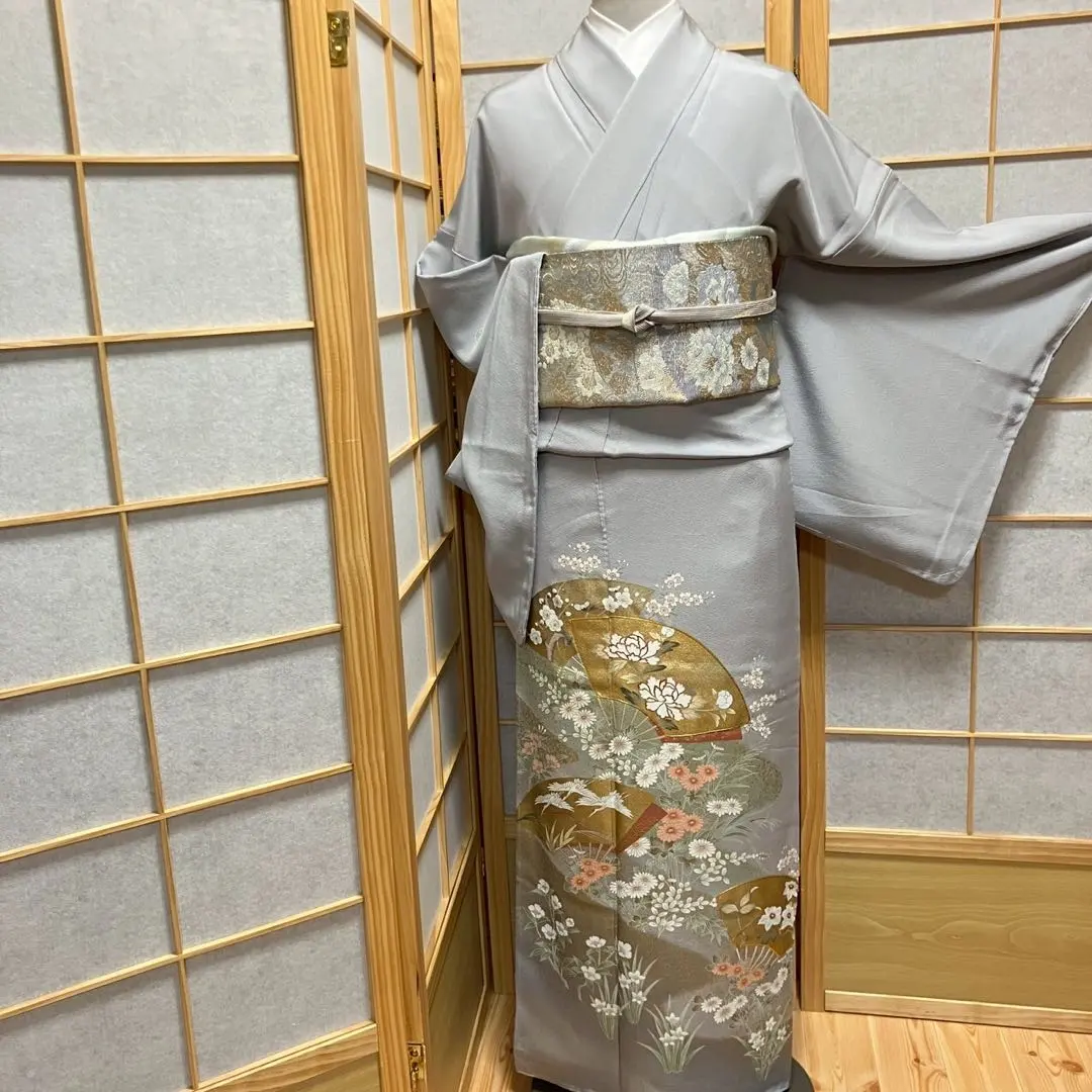 ［5793］色留袖 扇草花鶴 駒刺繍 防污處理 三個家紋 蔦 正絹 和服 袷 的縮圖