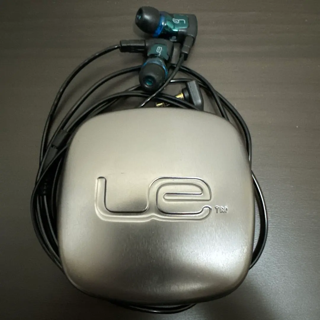【ジャンクまとめて】Ultimateears 10pro UE900 SE310 ジャンクまとめて】Ultimateears 10pro UE900 SE310