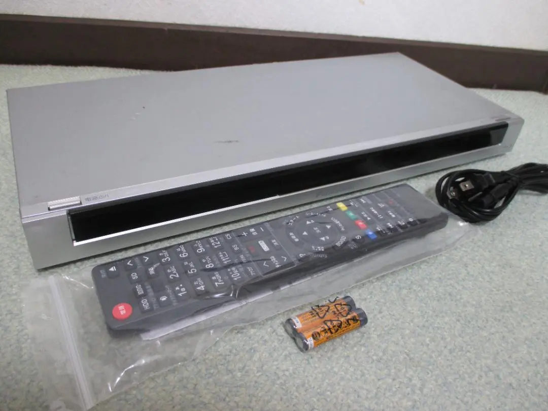 運作良好☆Panasonic 2 節目同時錄影 BD 錄影機 DMR-BWT555 的縮圖