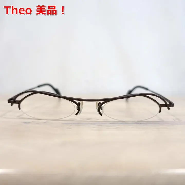 Theo メガネ 純正ケース付き　【美品】 Theo メガネ 純正ケース付き 【美品】 - メルカリ