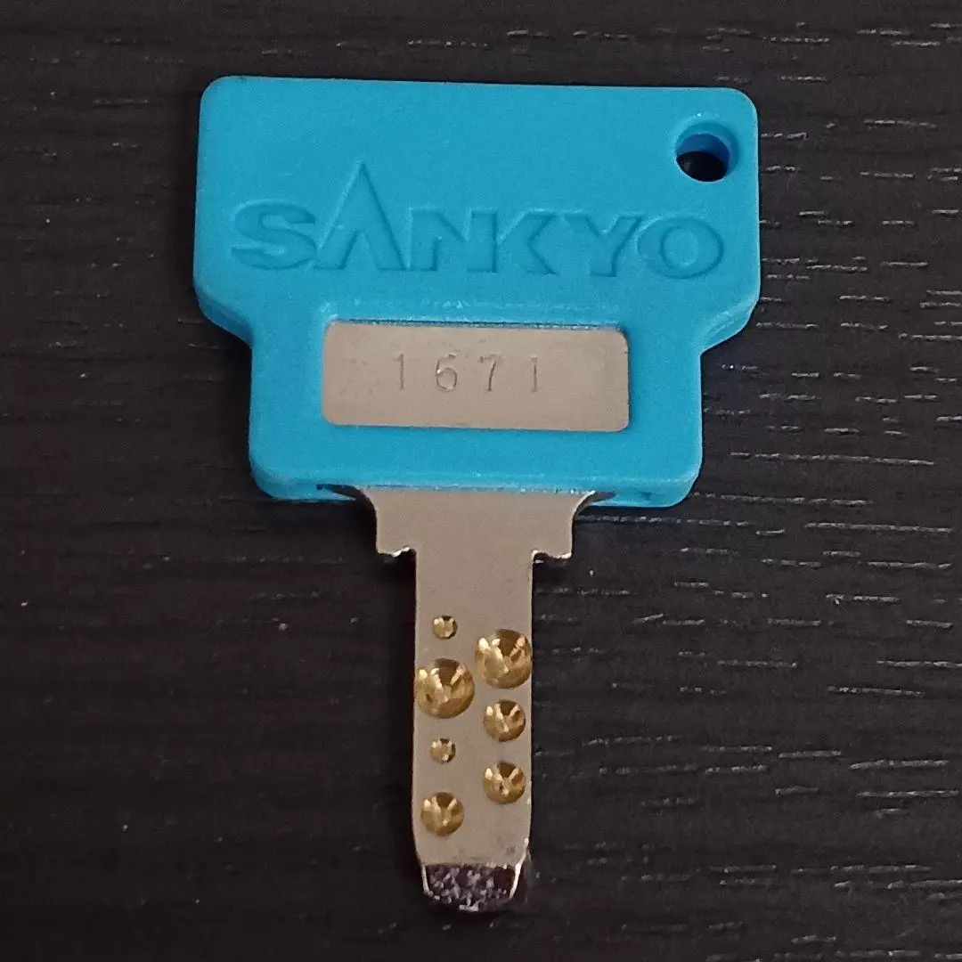 マ*/様 SANKYO もっと楽シーサーG パチスロ実機 SANKYO もっと楽シーサー25Φ 黒パネル 中古パチスロ実機 [4ch