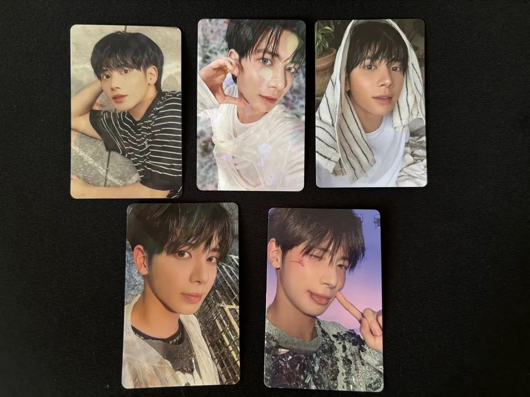 Thumbnail of TXT Taehyun photocard