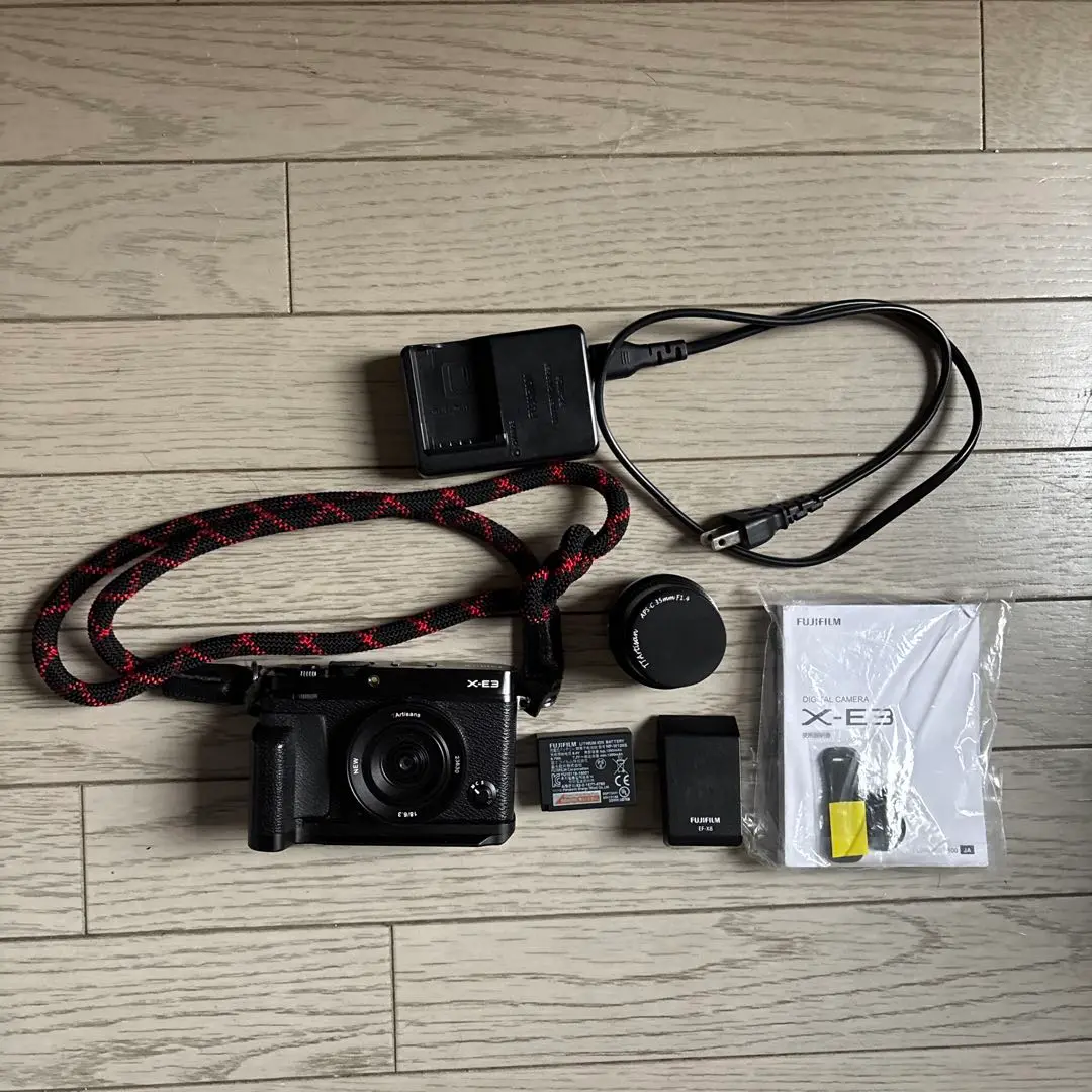 FUJIFILM X-E3 ボディ ブラック　付属品あり X-E3 ボディ ブラック CA01-A10242-3Y3 | 富士フイルム | ミラー