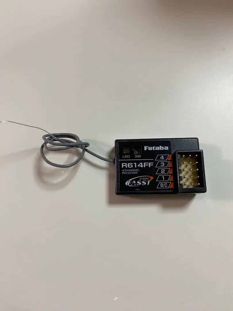 エ*)様 フタバ 4PK Super R R614FF 受信機付き お取り寄せ】 フタバ Futaba 4PK 2.4G SUPER R 送信機 R614FF-E