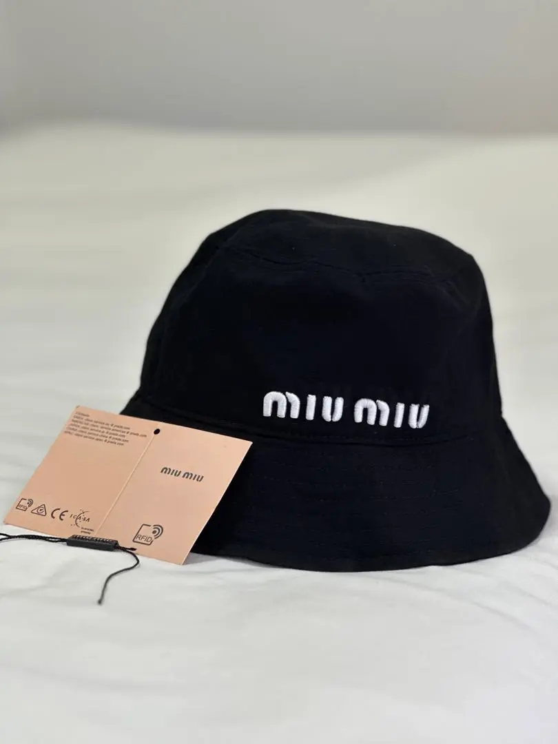 ♡MIU MIU 極美品　黒 コーデュロイ バケハ♡ 2025年最新】miumiuバケハの人気アイテム - メルカリ