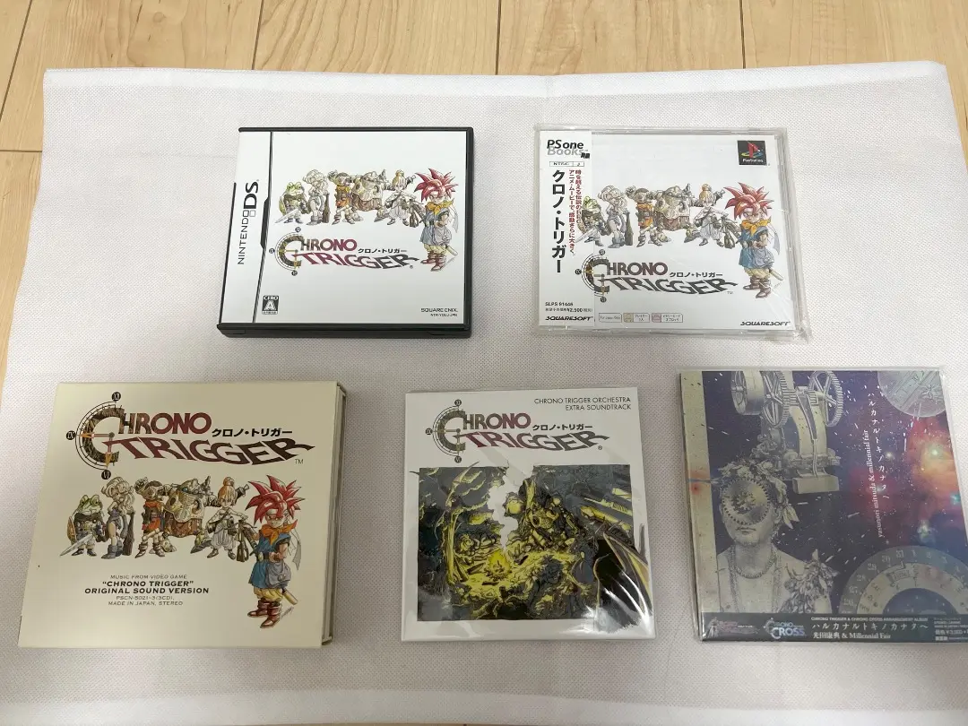 早い者勝ち【袋出新品】クロノトリガー　カード　輝くペンダント　Chrono 早い者勝ち【袋出新品】クロノトリガー カード 輝くペンダント