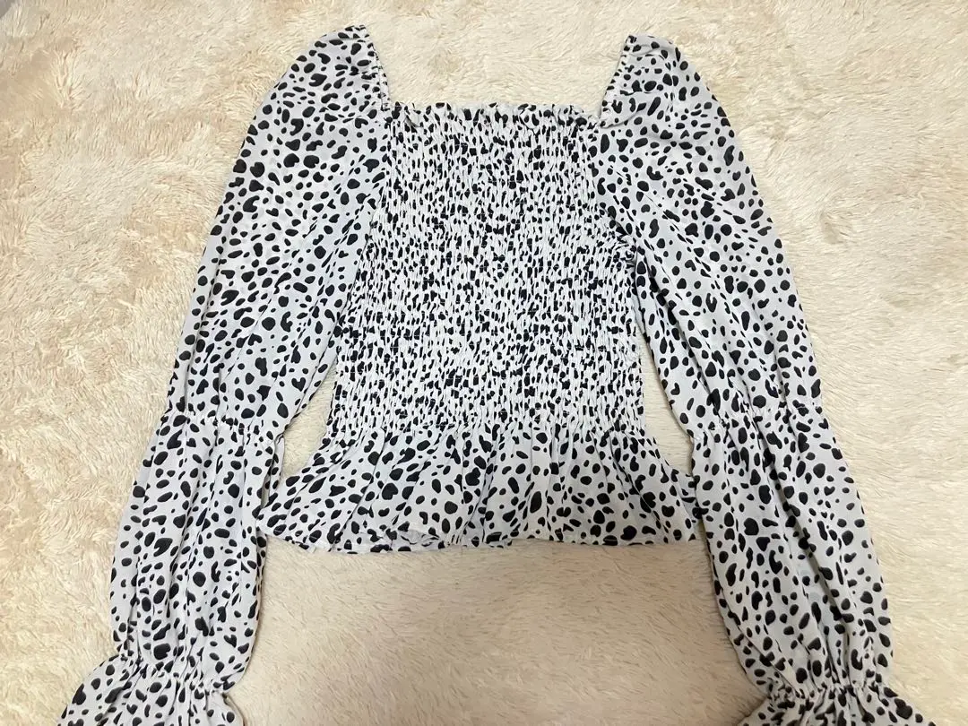 GRL 格雷爾 兩件式上衣 M 的縮圖