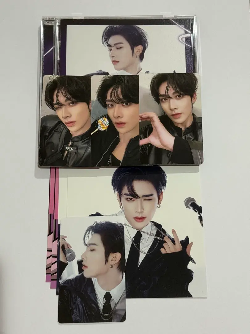 Thumbnail of ZEROBASEONE ZB1 ICONIK Ricky Trading Card