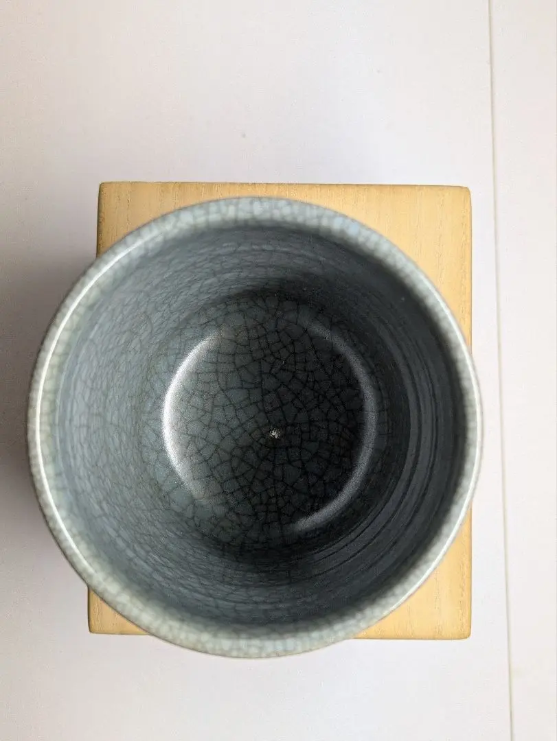 弓野窯　人間国宝　中島宏　青磁輪花　青磁　皿　2枚　中島ブルー Amazon.co.jp: 弓野窯 人間国宝 中島宏 青磁輪花 青磁 皿 2枚