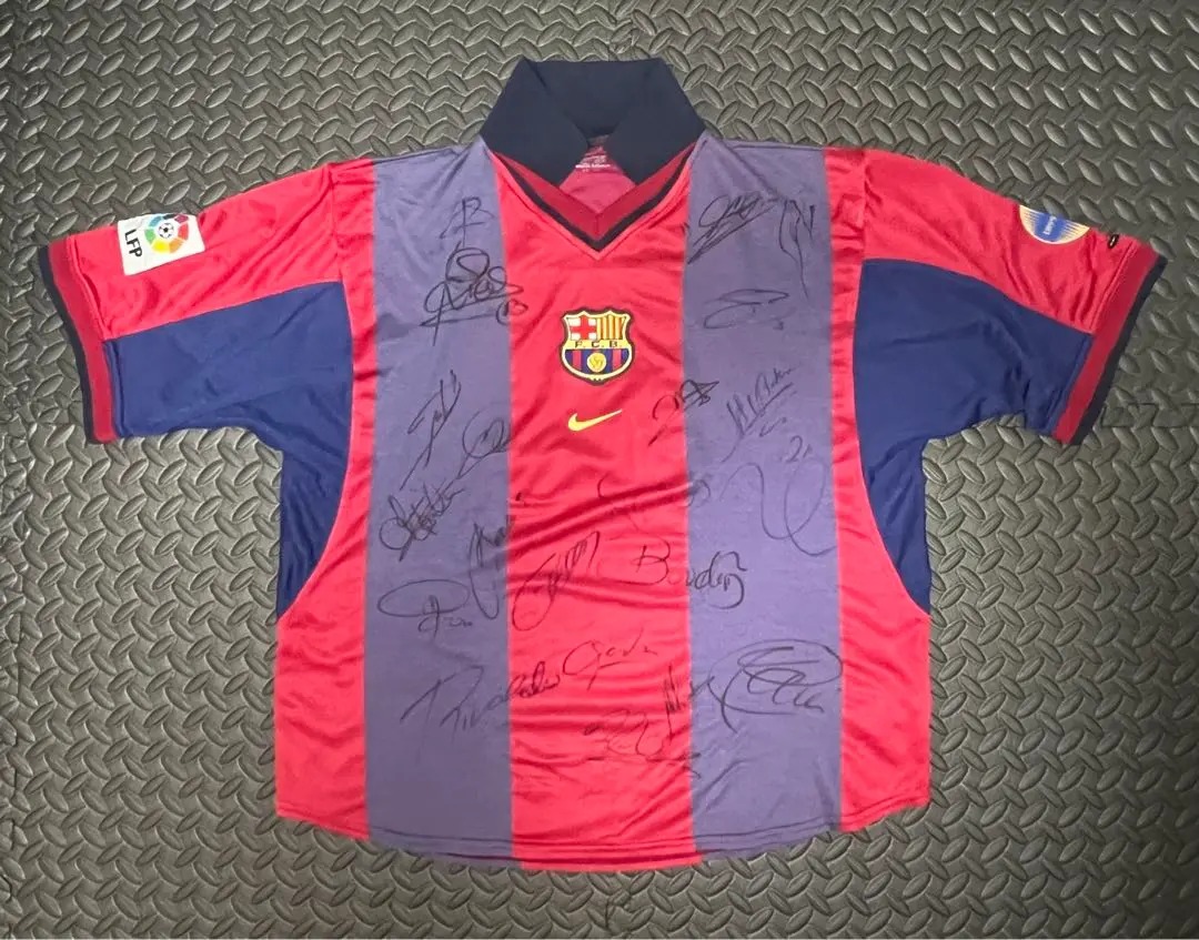 FCバルセロナ 100周年　サイン　ユニフォーム　XL NIKE ナイキ 2025年最新】barcelona 100周年の人気アイテム - メルカリ