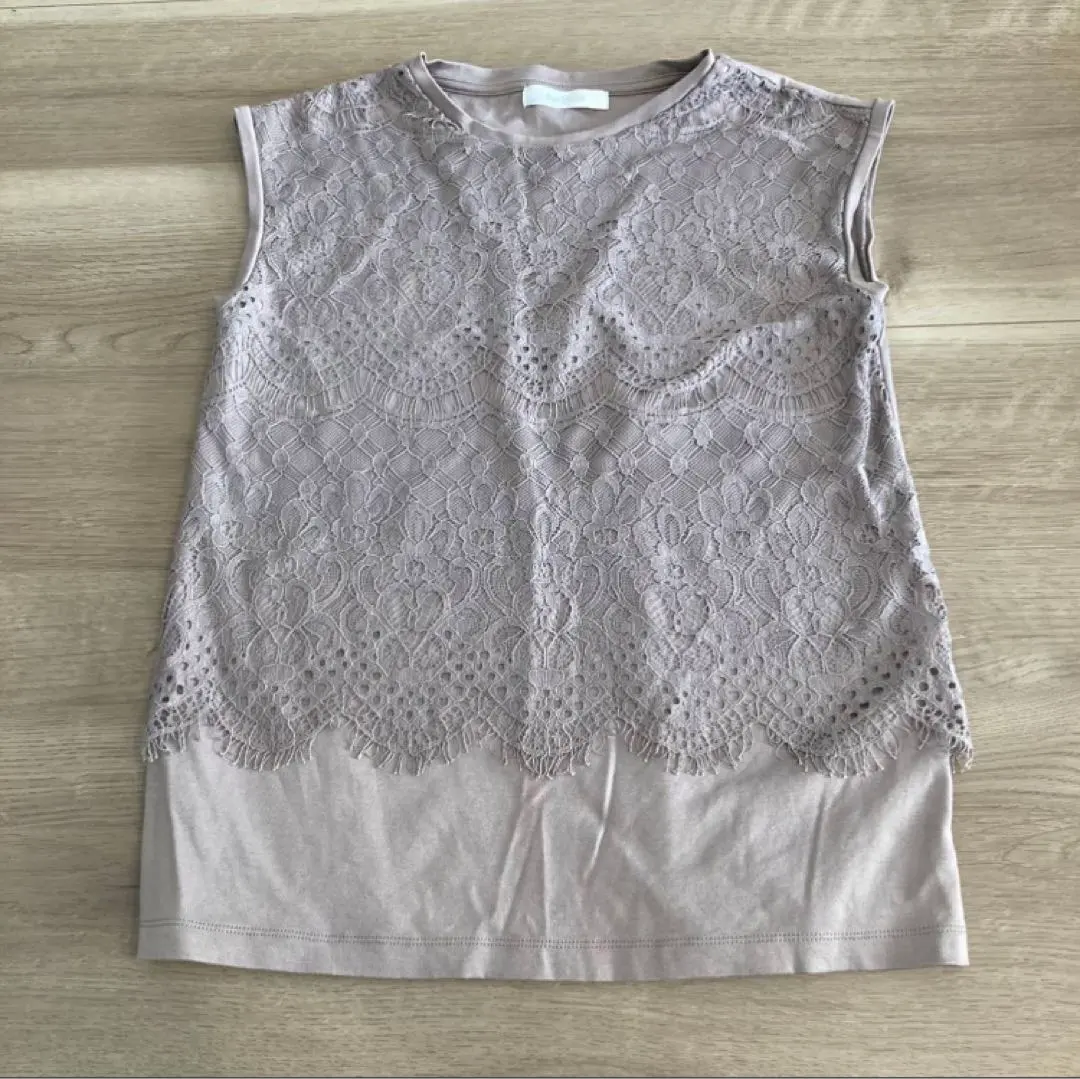 Thumbnail of DoCLASSE Sleeveless Cut and Sew Top with Lace, Tank Top (No. 3)