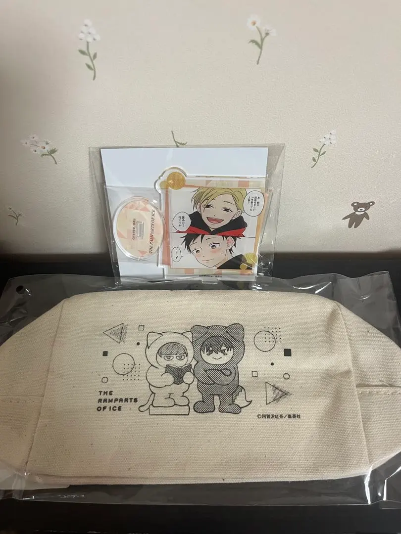 Thumbnail of Ice Fortress Kuji Mate Canvas Pouch Acrylic Stand