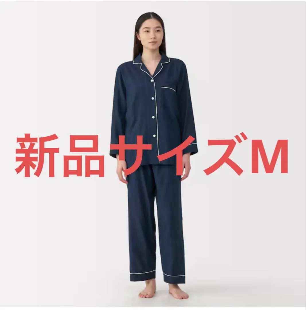 Thumbnail of MUJI Seamless Double Gauze Long Sleeve Pajamas M