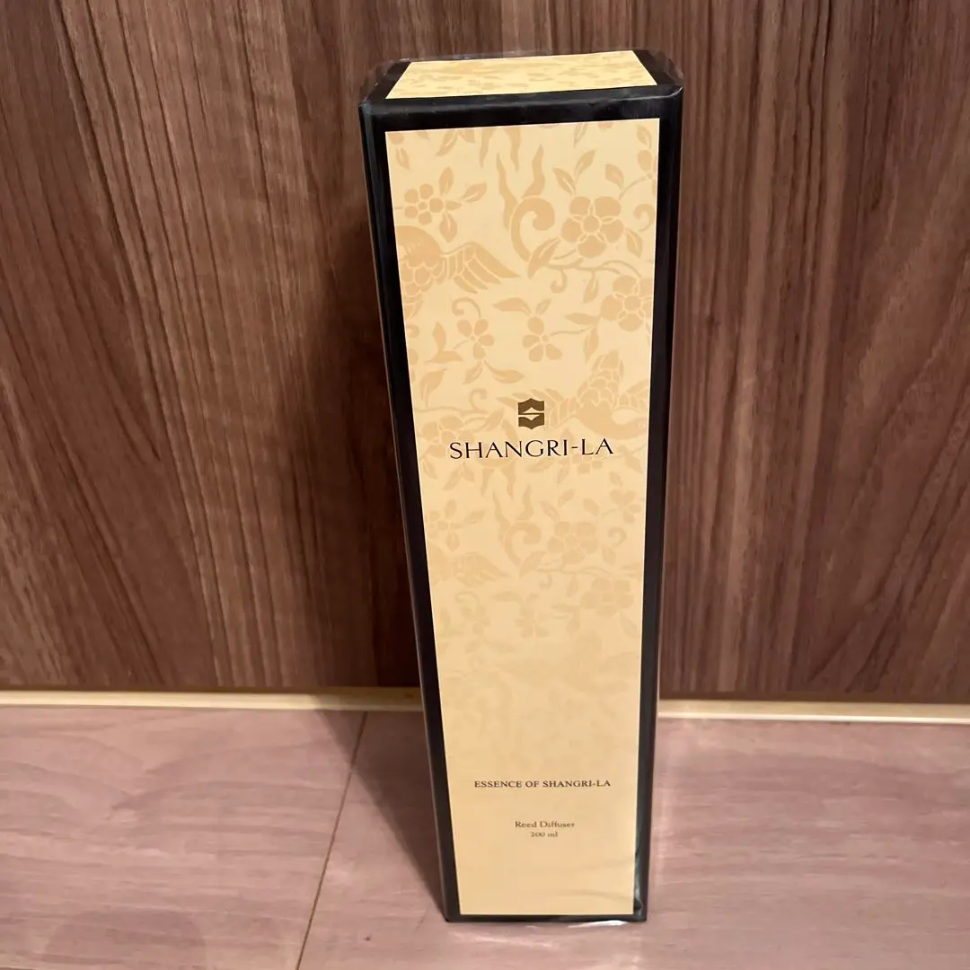 ☆未使用☆ シャングリラ エッセンス リード ディフューザー 200ml