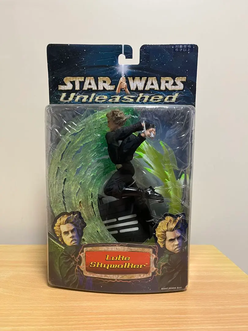 スターウォーズ　フィギュア　アンリーシュド　ルークスカイウォーカー　箱入　高級感 2025年最新】スター・ウォーズ Unleashed フィギュア ルークの