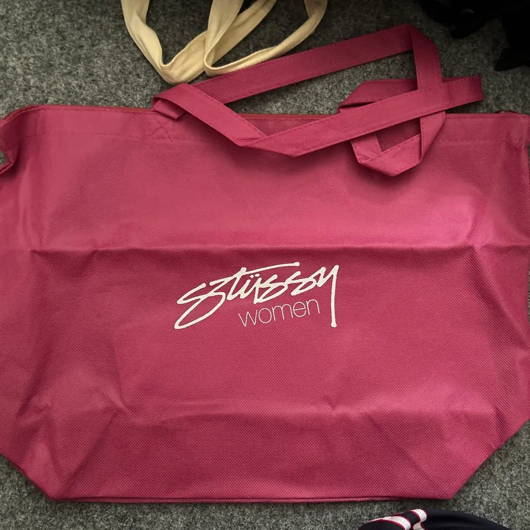 Stussy ロゴ入り エコバッグ アイボリー