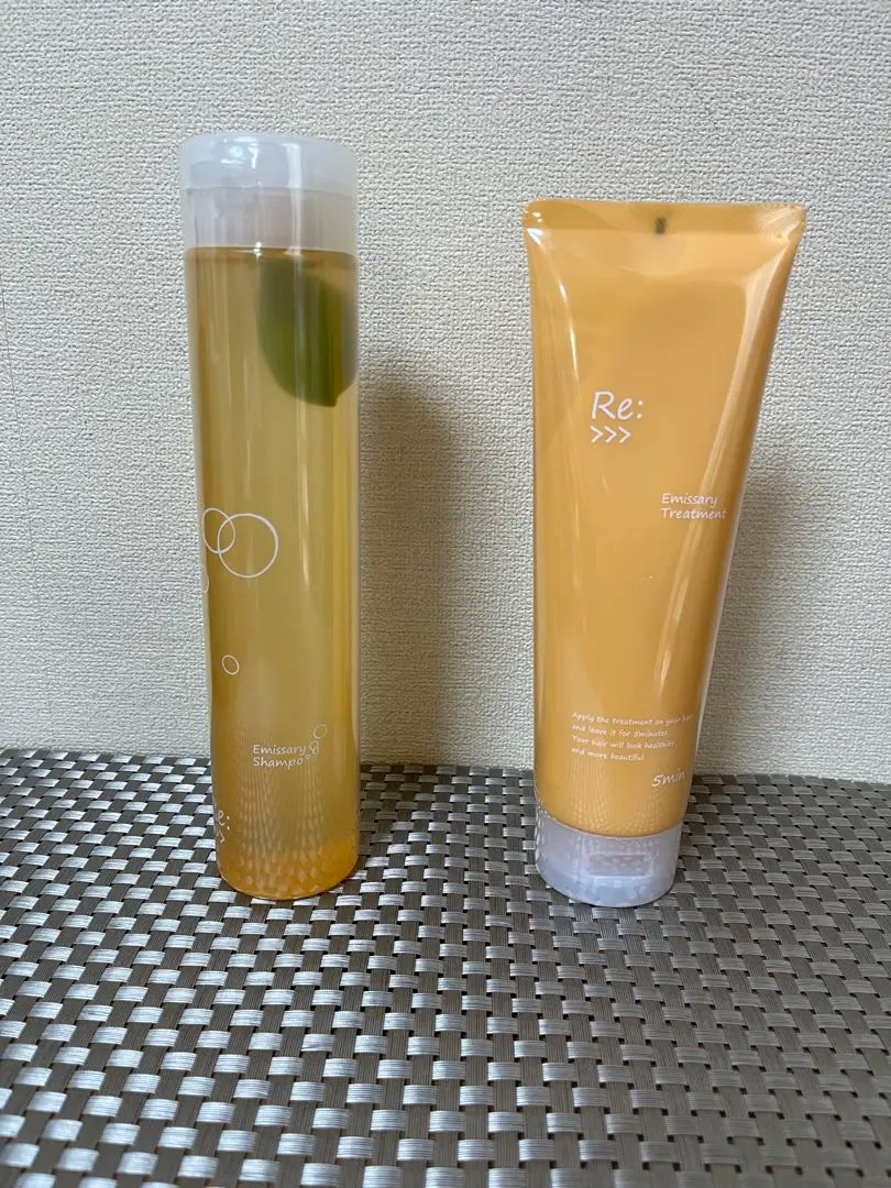 アジュバン リ エミサリーシャンプー300ML×3本 在庫限り☆即購入OK ADJUVANT リ：エミサリーシャンプー 300ml (シャンプー) 価格