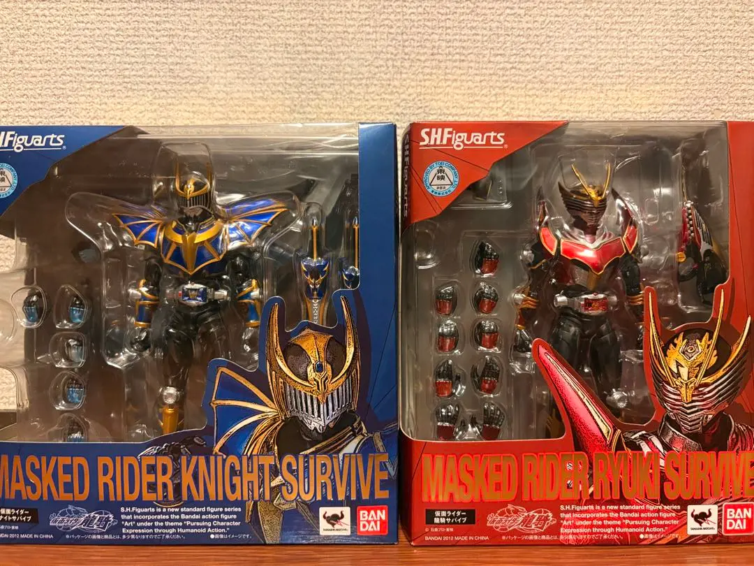 SHFiguarts 仮面ライダー龍騎サバイブ　中古品　欠品無し 未使用】S.H.Figuarts 仮面ライダー龍騎サバイブ 「仮面ライダー