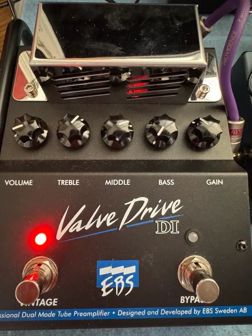 EBS Valve Drive DI ベース用プリアンプ EBS Valve Drive DI ベース用プリアンプ オーバードライブ〈イー