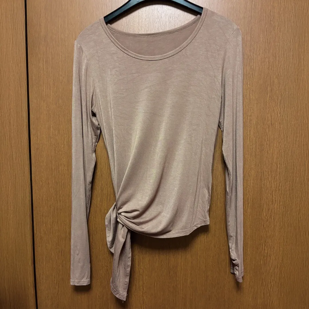 Thumbnail of Long Sleeve Asymmetrical Side 2-Way Yoga Wear Top, Beige