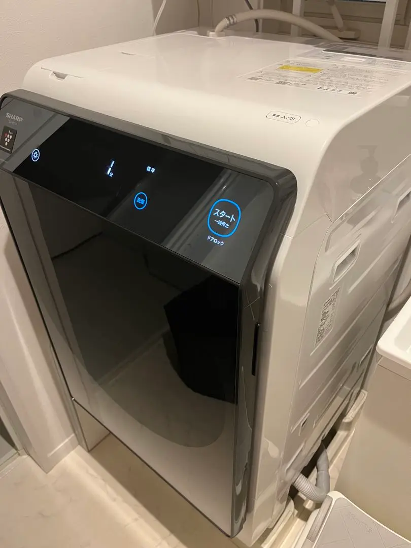 SHARP(シャープ)のドラム式洗濯機 ES-W114-SLのご紹介です