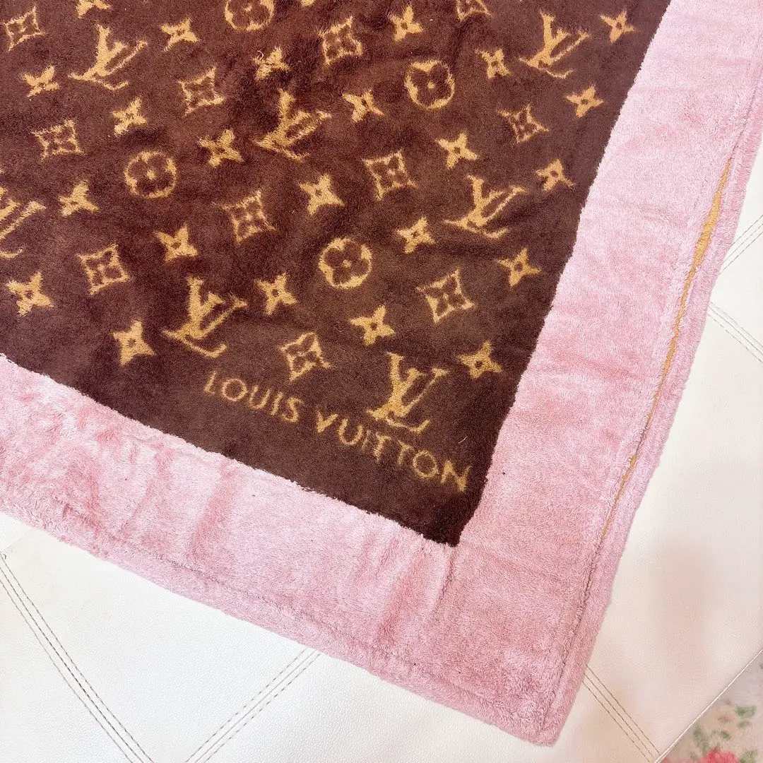 louis vuitton 村上隆　タオル ブランケット louis vuitton 村上隆 タオル ブランケット