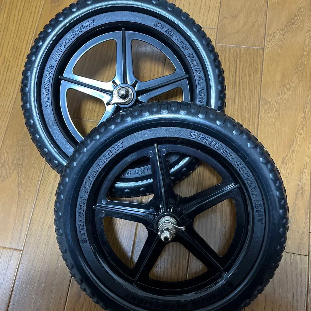 【最新最軽量ホイール】STRIDER ストライダー EVAタイヤゴム化　ブルー 最新最軽量ホイール】STRIDER ストライダー EVAタイヤゴム化 ブルー