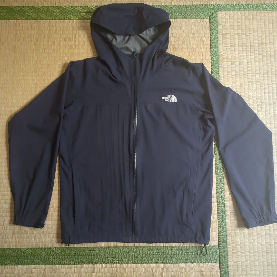 Thumbnail of THE NORTH FACE Navy Mountain Parka