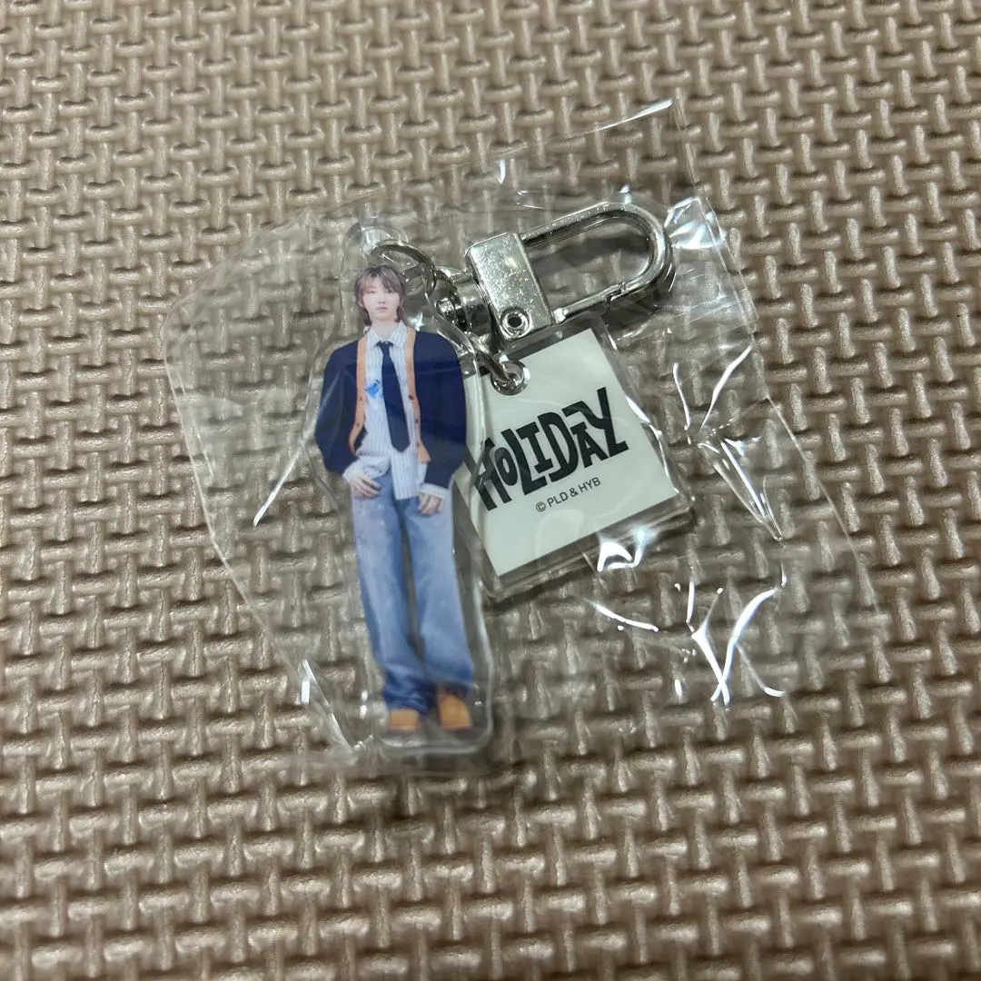 Thumbnail of SEVENTEEN Mingyu THE8 Acrylic Keyholder Gashapon