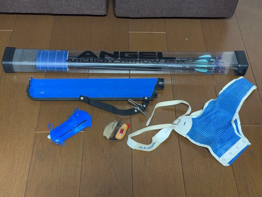 値下げ可　アーチェリー　X10 410番　28インチ17本　クリアアローケース付 値下げ可アーチェリーX10 410番28インチ17本クリアアローケース付