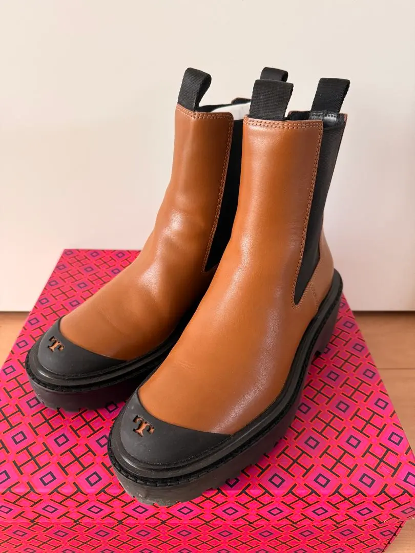 2025年最新】Tory Burch サイドゴアブーツの人気アイテム - メルカリ
