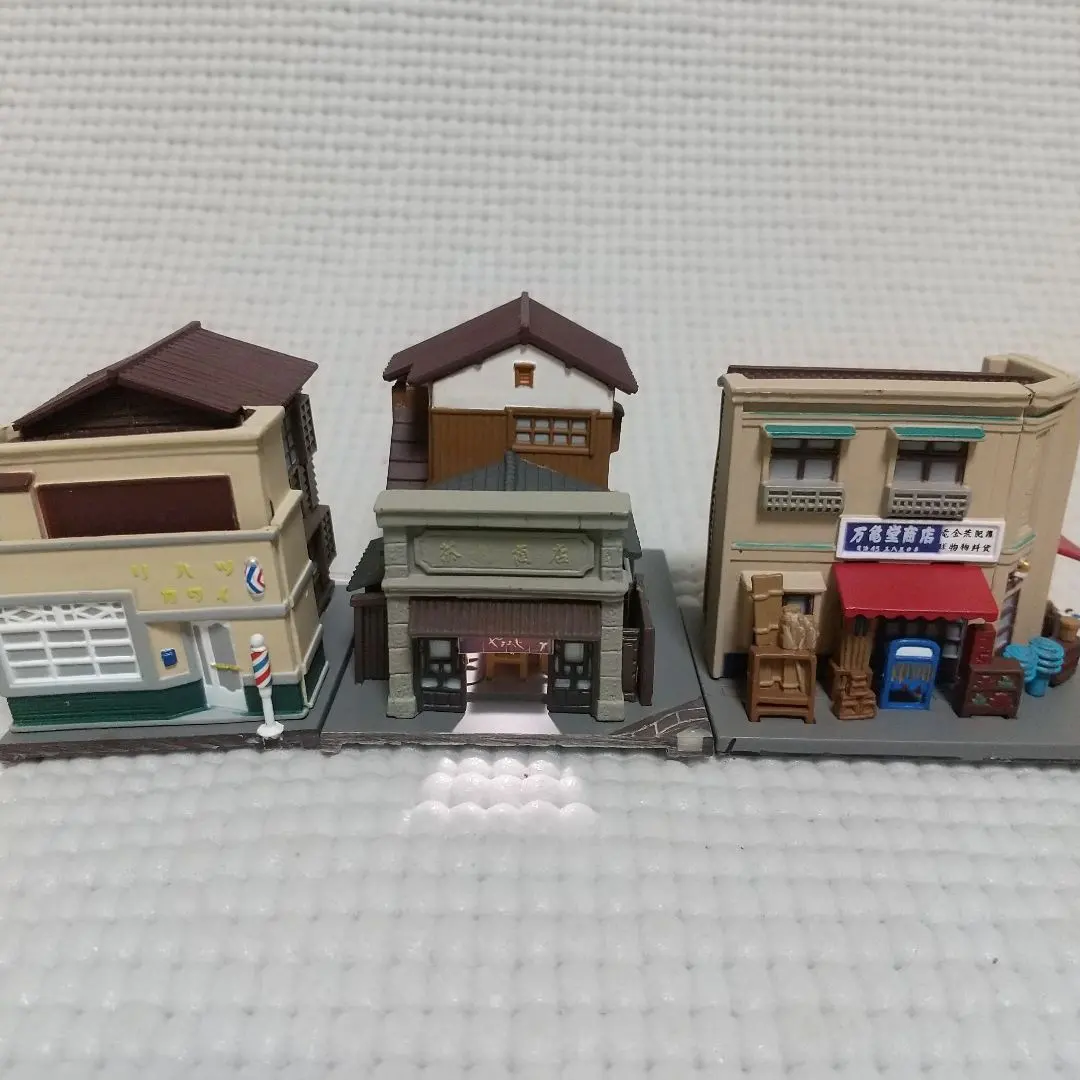 電飾化＆店内再現！Always 3丁目の夕日’64 情景フィギュア 3店舗 ALWAYS 三丁目の夕日`64 情景フィギュア`64 (8個セット) (鉄道
