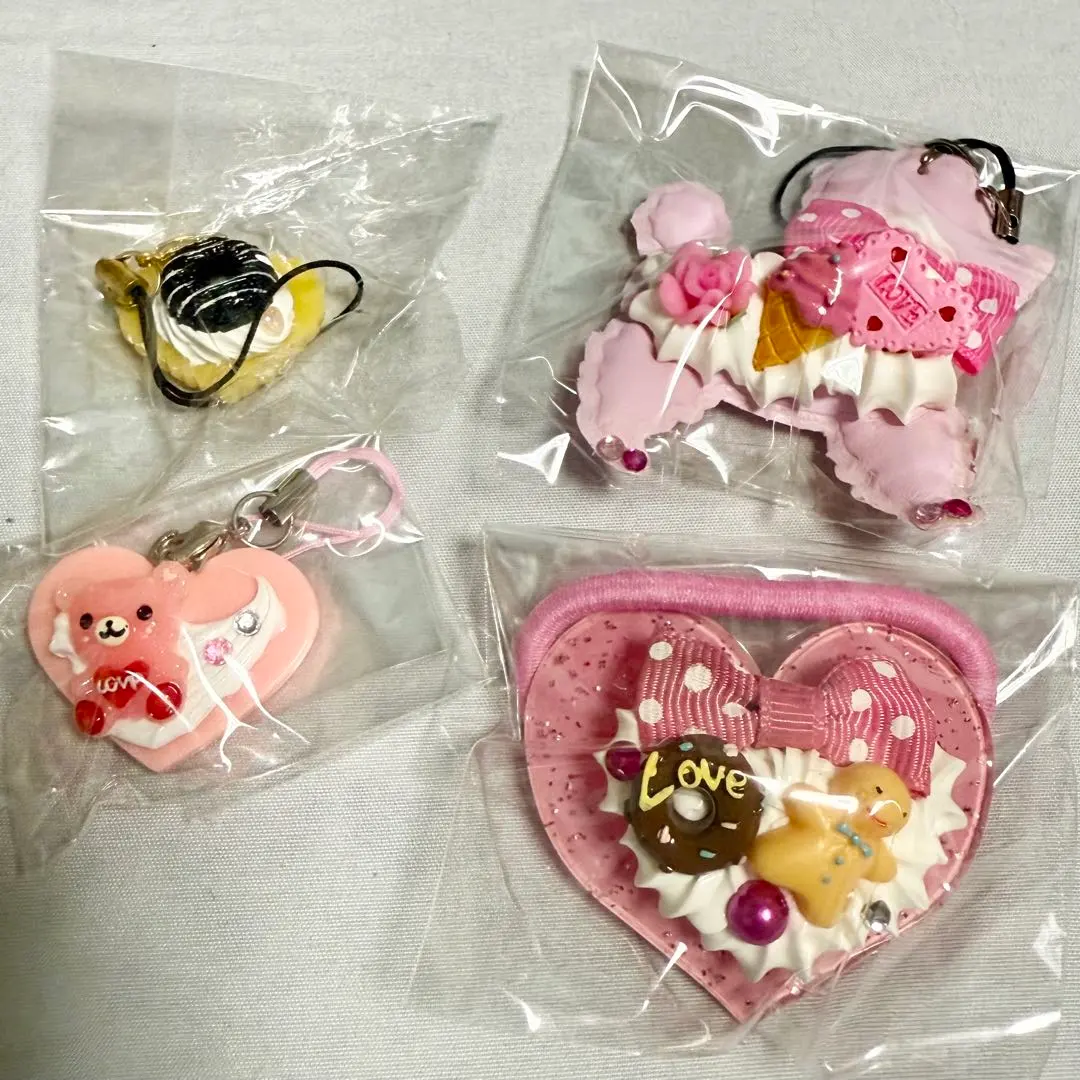 Thumbnail of Sweet Design Charm Set