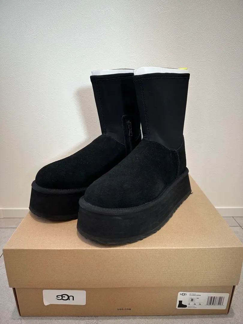 2025年最新】UGG CLASSIC dipper 25の人気アイテム - メルカリ