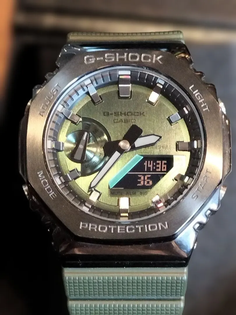 美品 CASIO G-SHOCK GM2100B 卡西歐農家橡樹 橄欖綠 的縮圖
