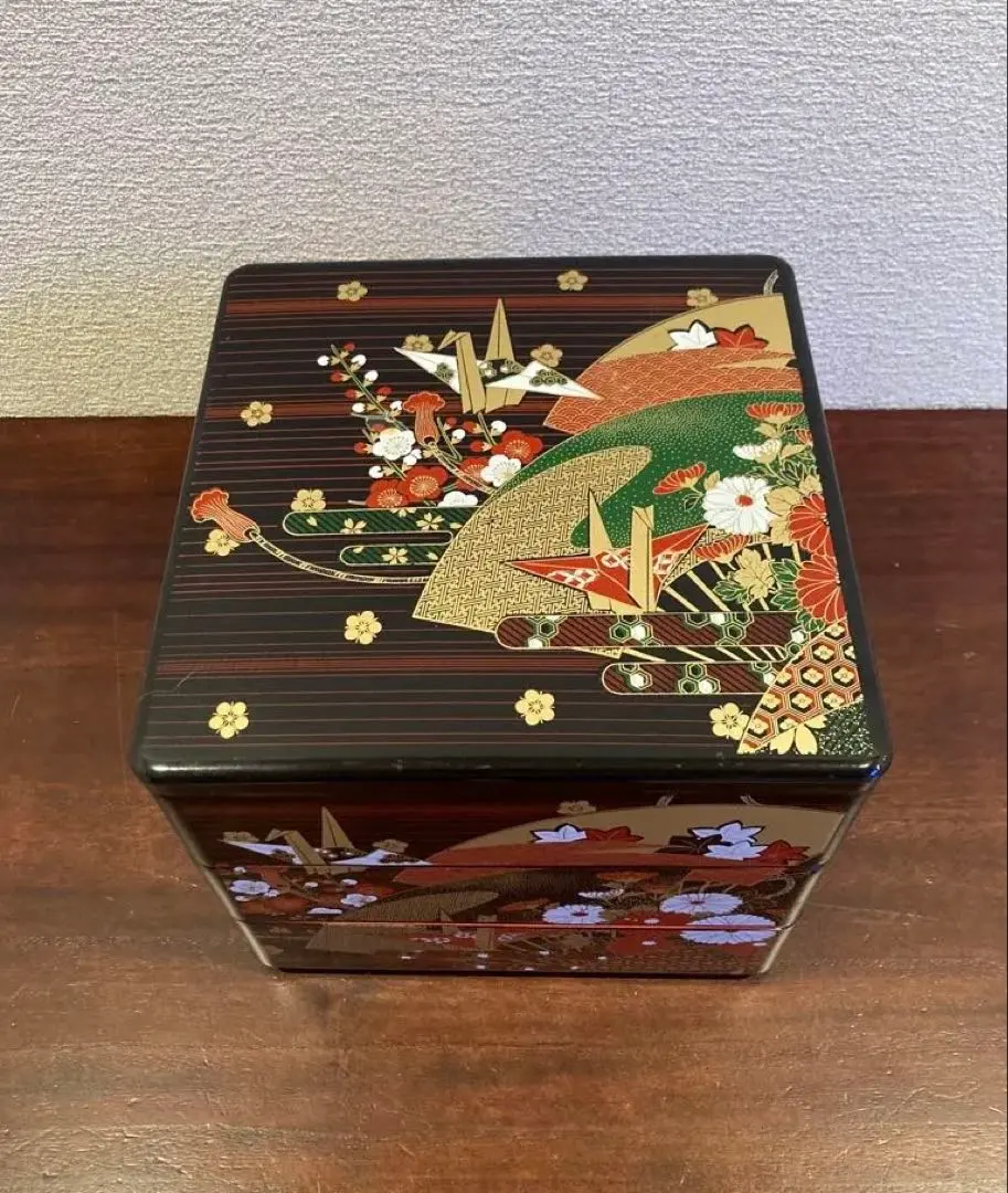 Thumbnail of Japanese floral pattern tiered food container, 3-tier, Showa retro