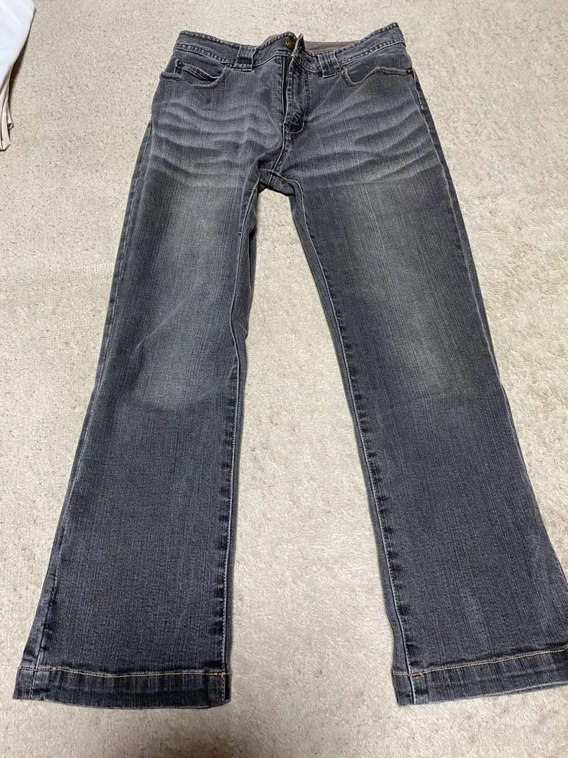 Thumbnail of Denim cropped pants, distressed jeans