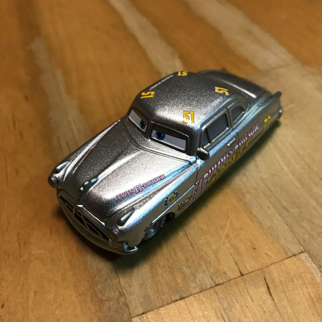 ☆激レア☆トミカ　カーズ　ドックハドソン　ゴールド トミカ 激レア 廃盤 プレミア カーズ ドックハドソン ゴールド