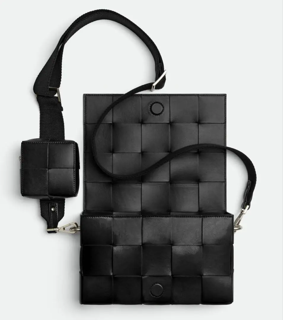 関送込 BOTTEGA VENETA バーサタイル ストラップ カセット 関税負担なし☆BOTTEGA VENETA バーサタイルストラップ カセット