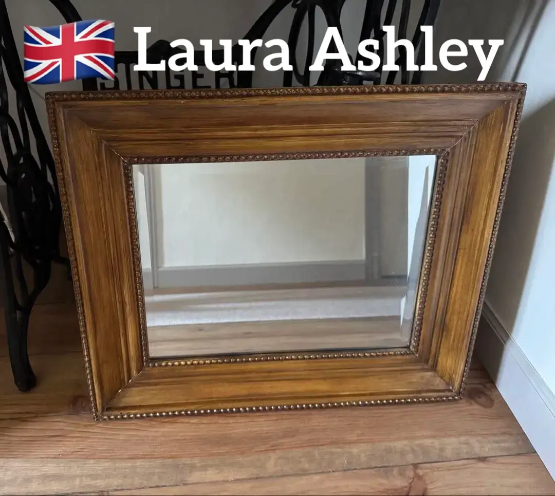 値下げ英国製 ローラアシュレイ ウォールミラー 壁掛け鏡 シルバー色 リボン装飾 Laura Ashley(ローラアシュレイ) ミラー・鏡・姿見(ライフ