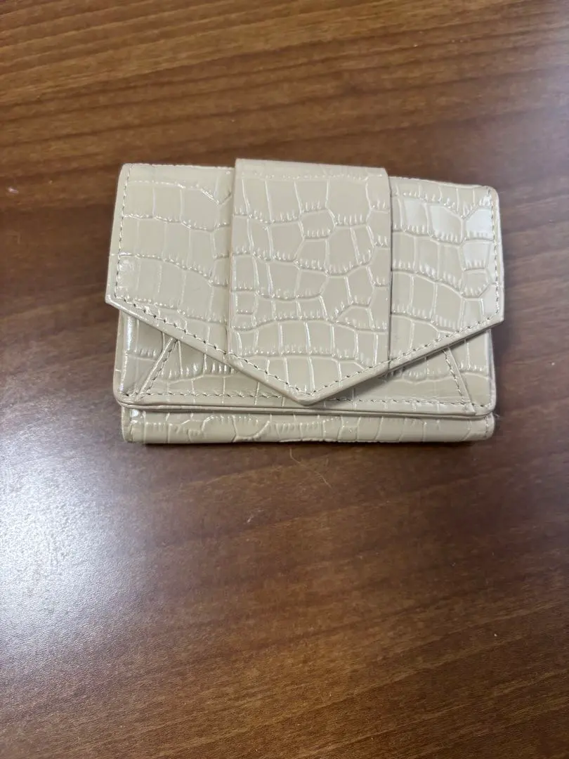 Thumbnail of [Price Reduced] HASHIBAMI Beige Embossed Trifold Wallet