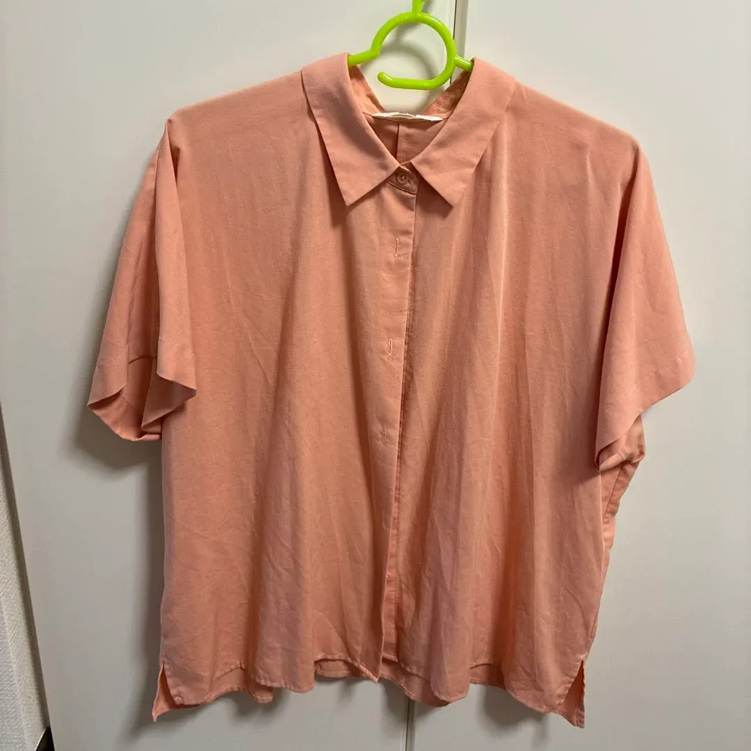 UNIQLO 短袖襯衫 粉紅色 M 尺寸 的縮圖