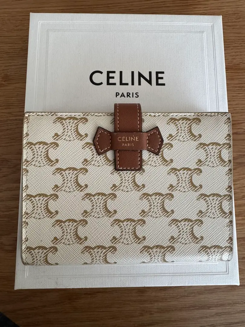 【CELINE】直営 希少色 ジャカード ショート ロゴ ストラップ CELINE】直営 希少色 ジャカード ショート ロゴ ストラップ