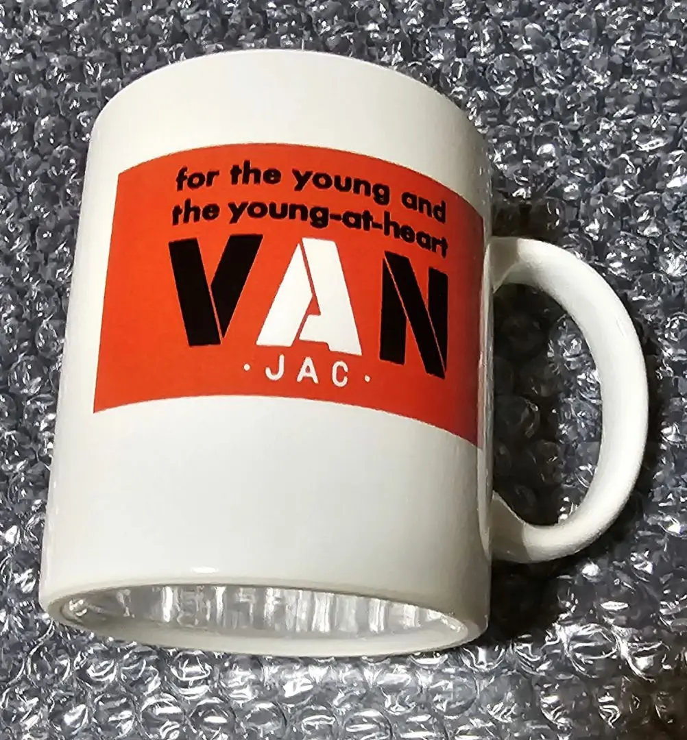 VAN JAC ヴァンジャケット ロゴマグカップ ・アシュトレイ・キーホルダー VAN JAC ヴァンジャケット ロゴマグカップ ・アシュトレイ
